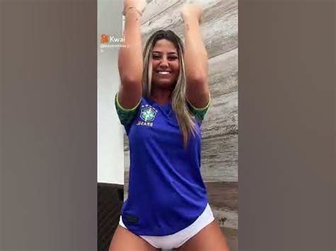 Brasileirinha gostosa trepando no vídeo porno